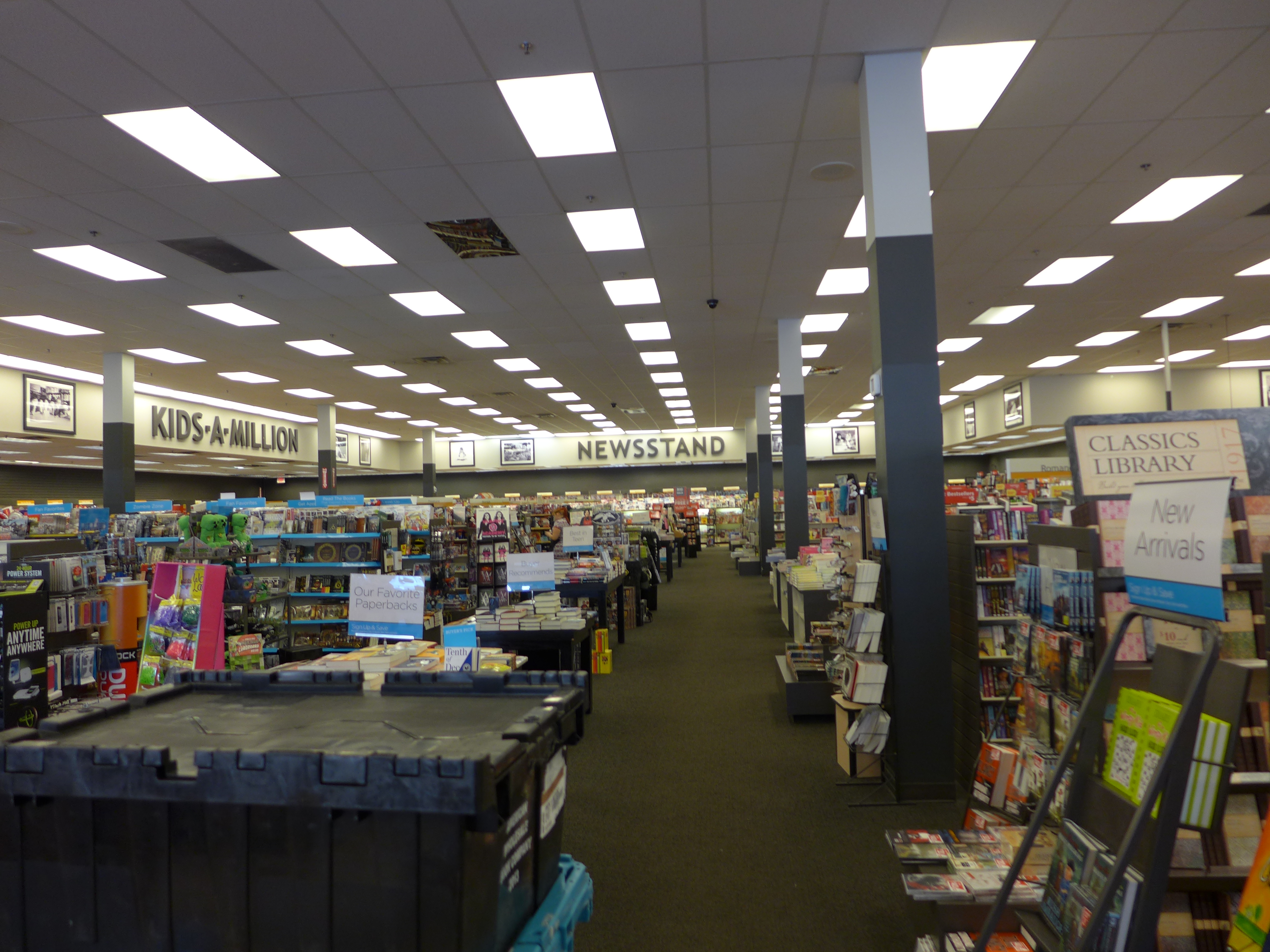 Books-A-Million's New Store Open at Potomac Mills